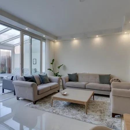 Luxury Penthouse In Center * Zürich